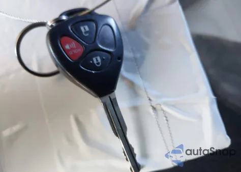 2013 Toyota 4Runner Trail z USA, uszkodzony, nr VIN JTEBU5JR7D5129963